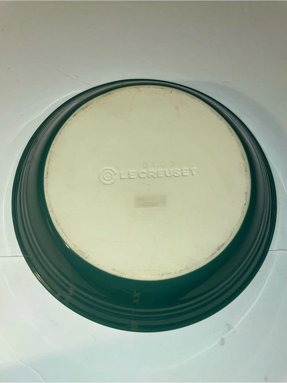 Le Creuset Green/Beige Round Stoneware Pie Dish